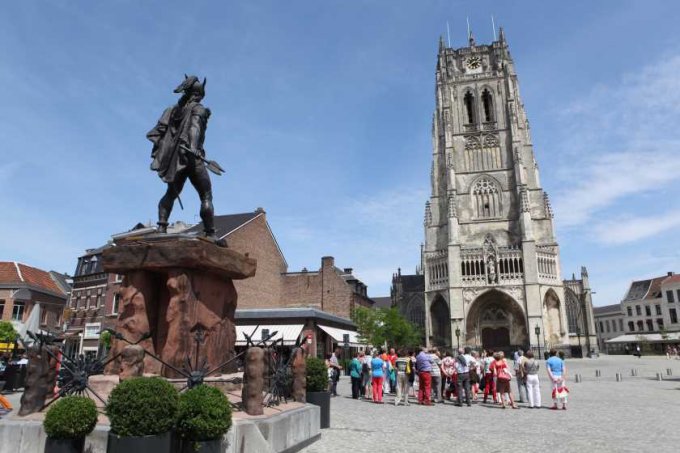 Herschaalde kopie van Ambiorix_basiliek_cor